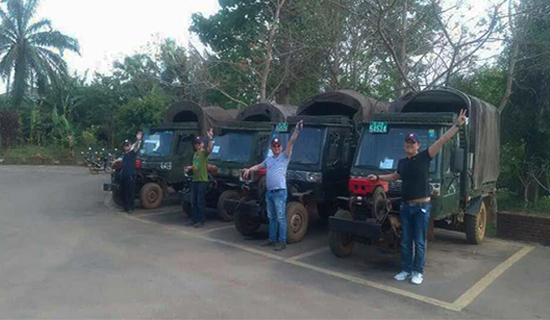 The Keyixing team preparing to depart